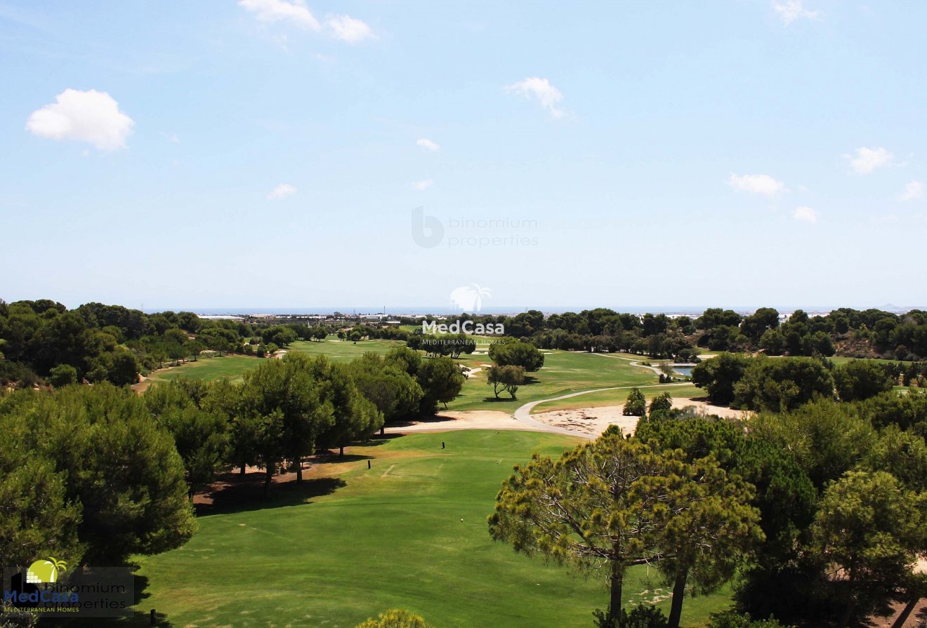 Neubau - Erdgeschosswohnung -
Golf Lo Romero