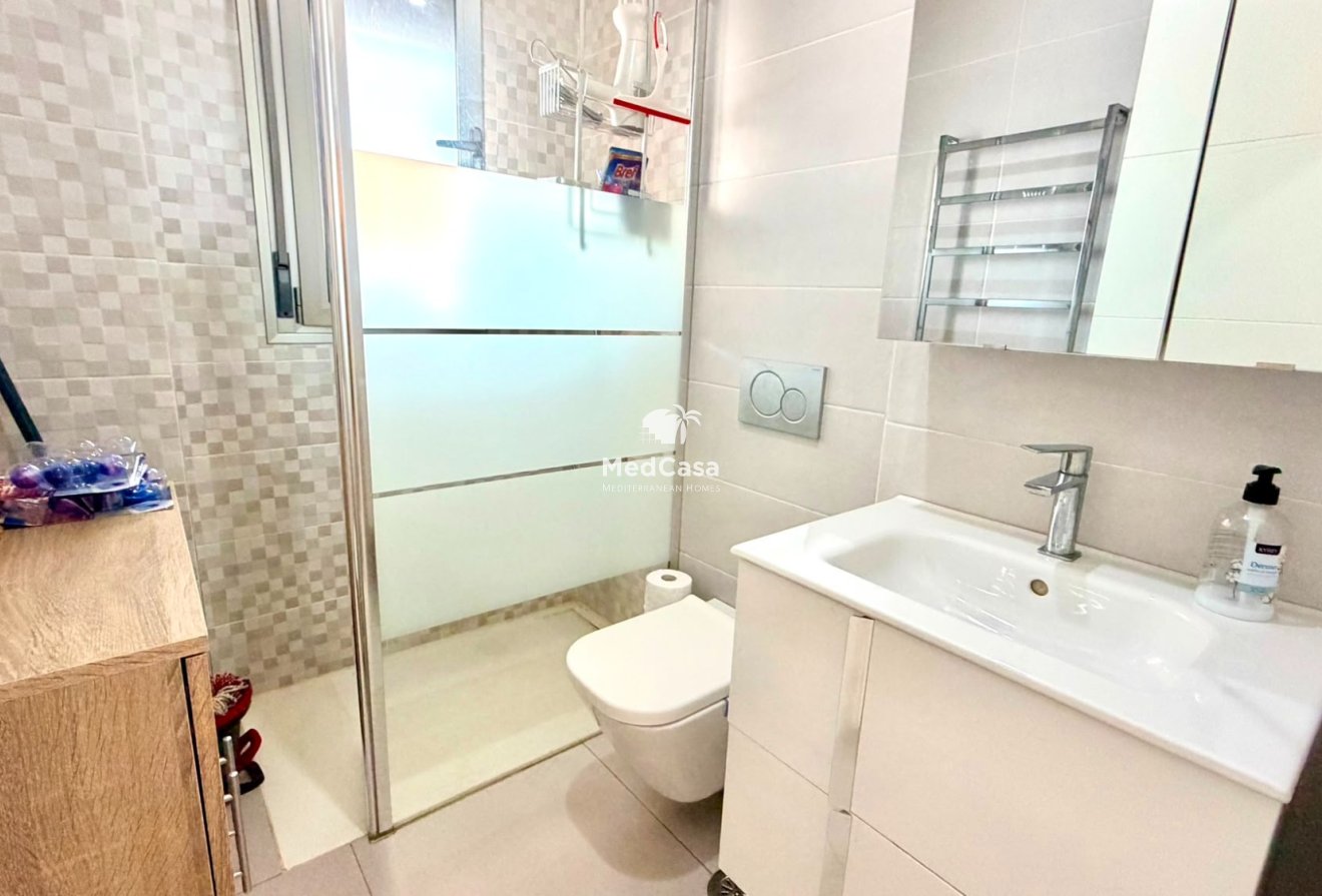 Segunda mano - Apartamento -
Orihuela Costa - La Zenia