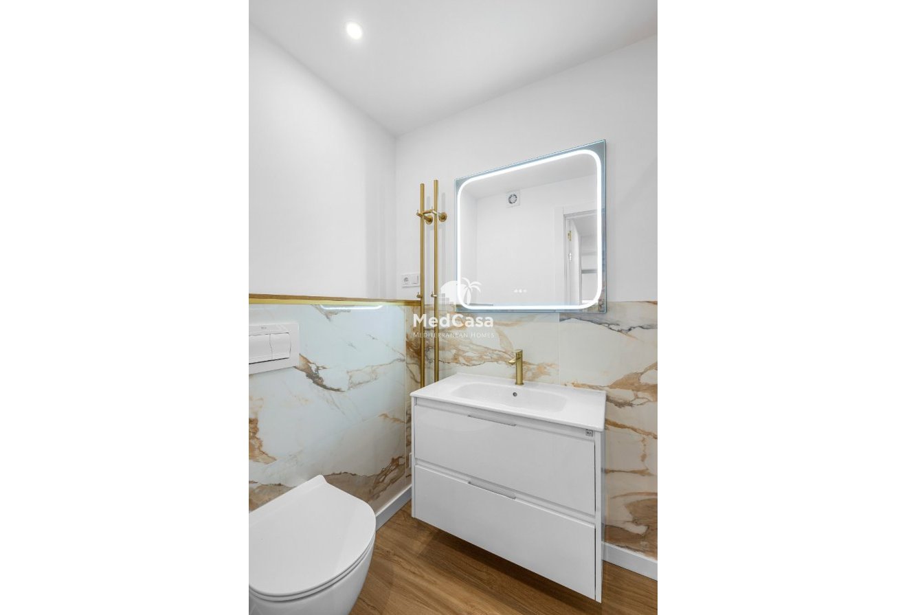 Segunda mano - Apartamento -
Orihuela Costa - Punta Prima