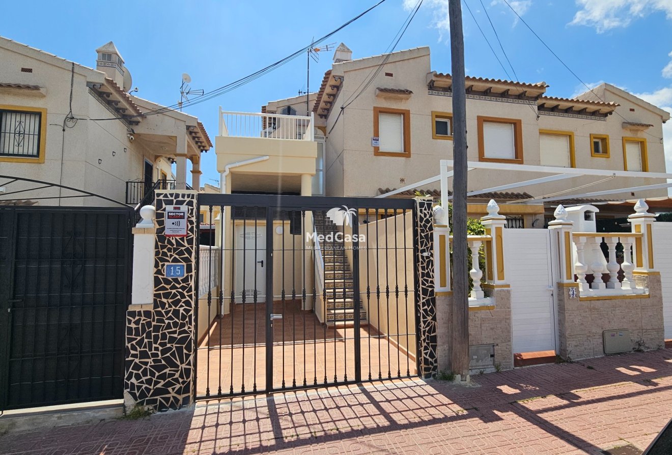 Resale - Townhouse -
Orihuela Costa - Playa Flamenca