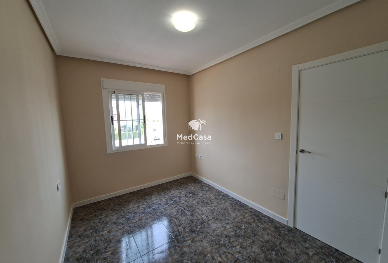 Resale - Townhouse -
Orihuela Costa - Playa Flamenca