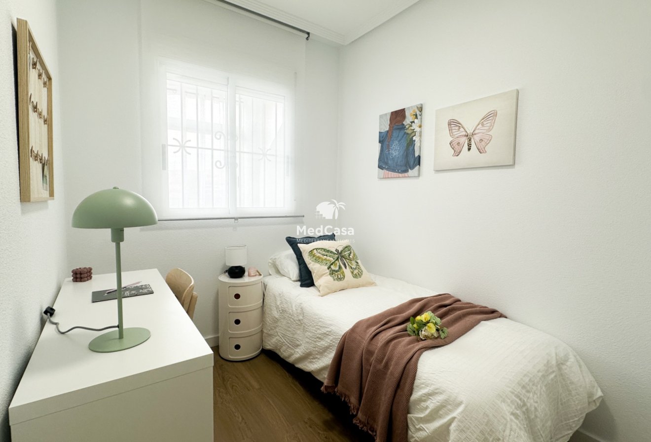 Segunda mano - Apartamento -
Orihuela Costa - Playa Flamenca