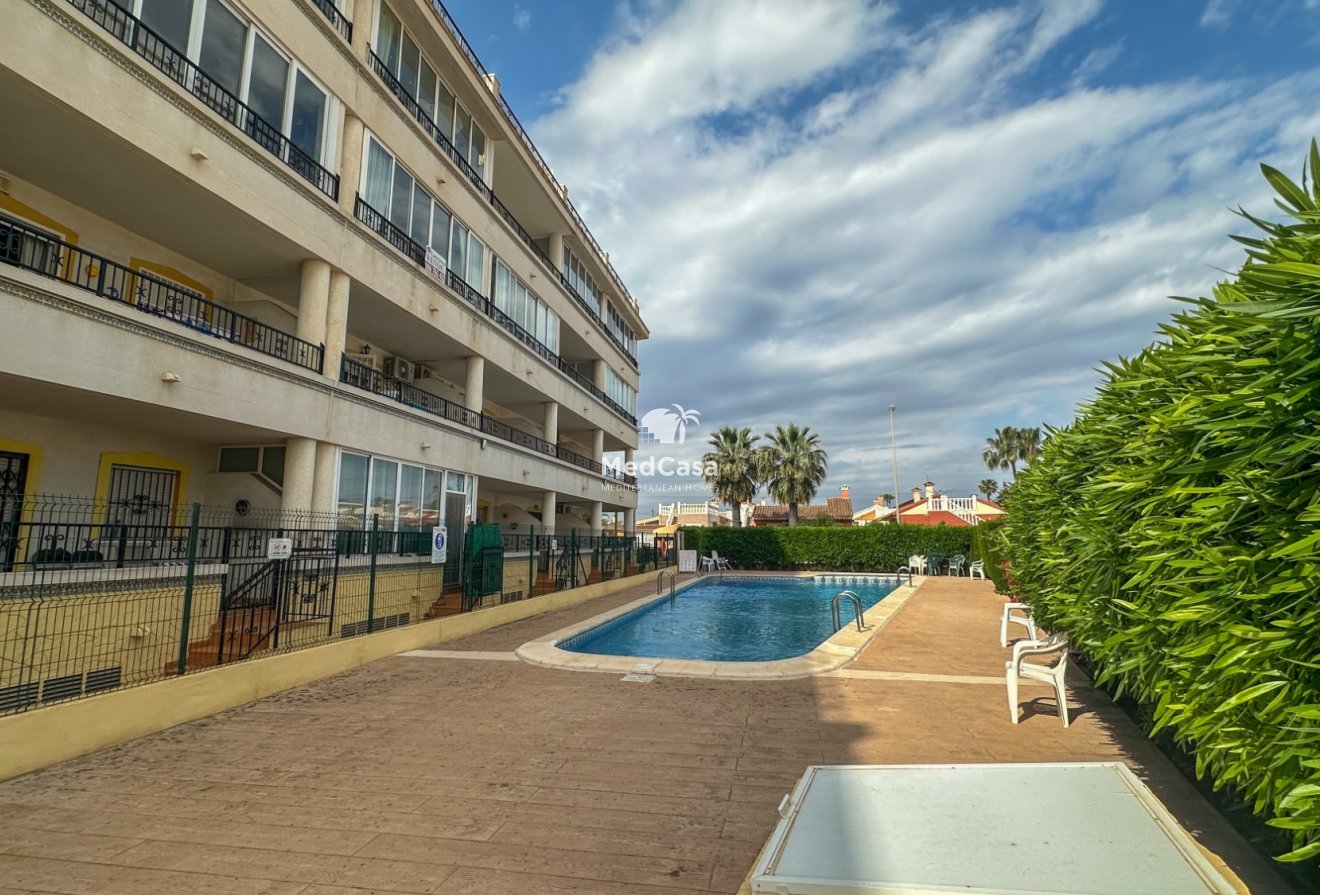 Segunda mano - Apartamento -
Orihuela Costa - Playa Flamenca