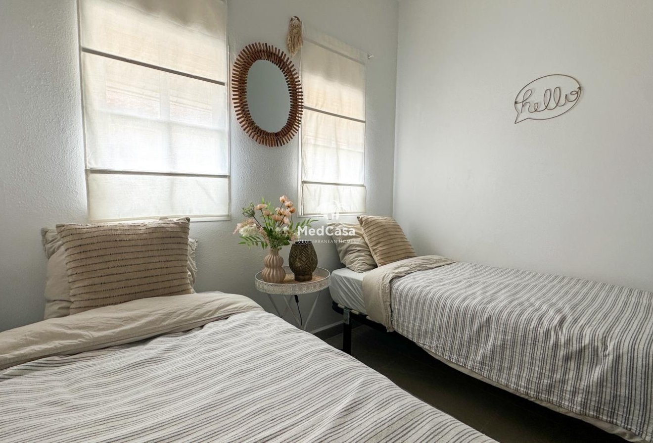 Resale - Townhouse -
Orihuela Costa - Playa Flamenca