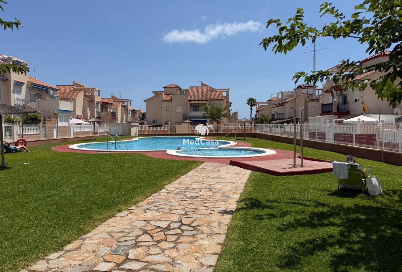 Resale - Townhouse -
Orihuela Costa - Playa Flamenca
