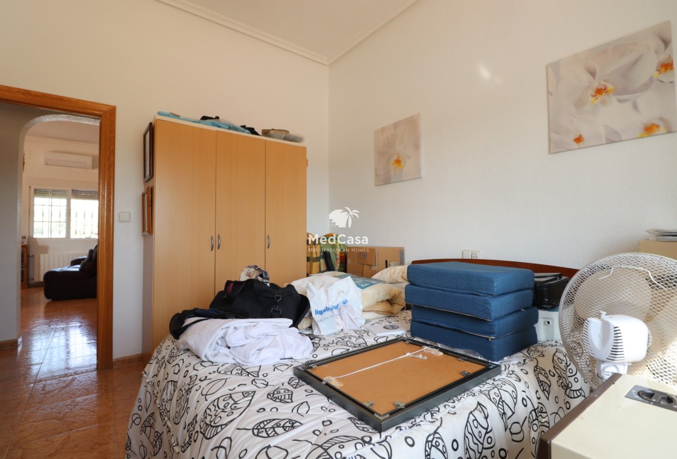 Wiederverkauf - Villa -
Albatera - Albatera - Country