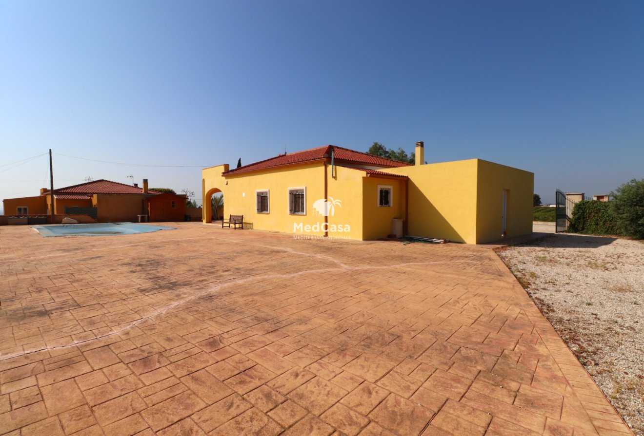 Wiederverkauf - Villa -
Albatera - Albatera - Country