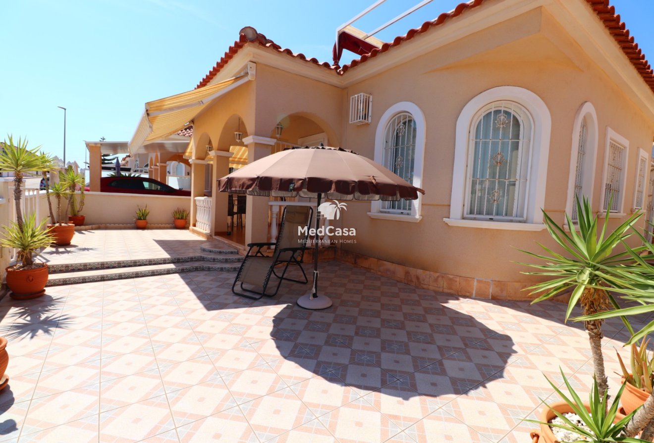 Segunda mano - Villa -
Algorfa - Lo Crispin