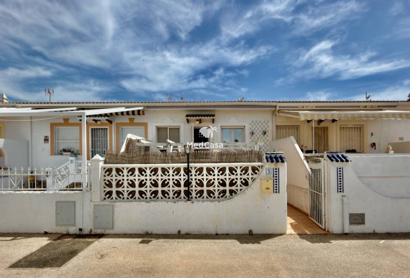 Segunda mano - Villa -
Ciudad Quesada - Pueblo Bravo