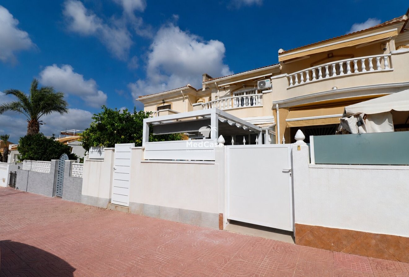 Resale - Townhouse -
Benijofar - Monte Azul