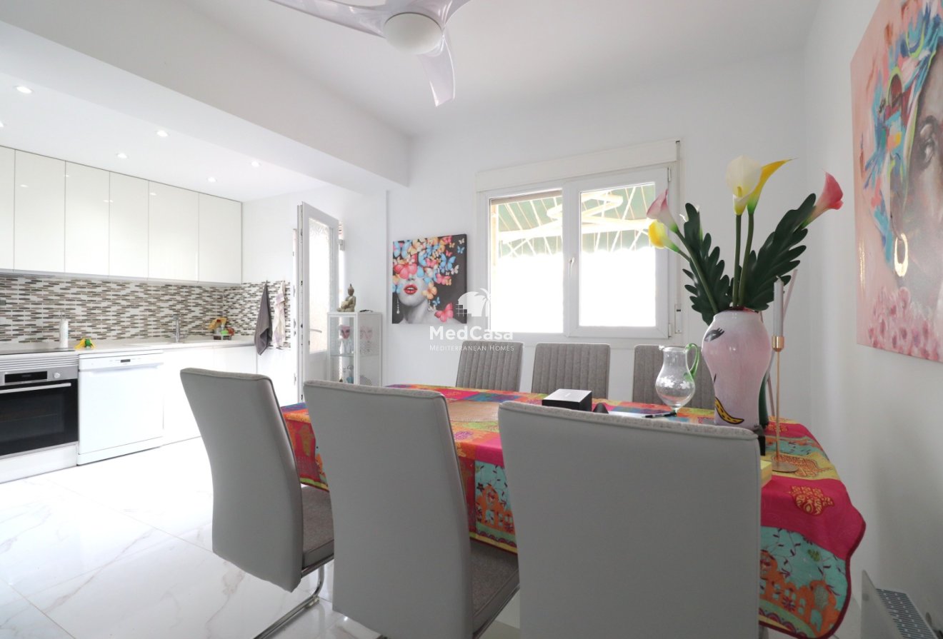 Resale - Townhouse -
Benijofar - Monte Azul