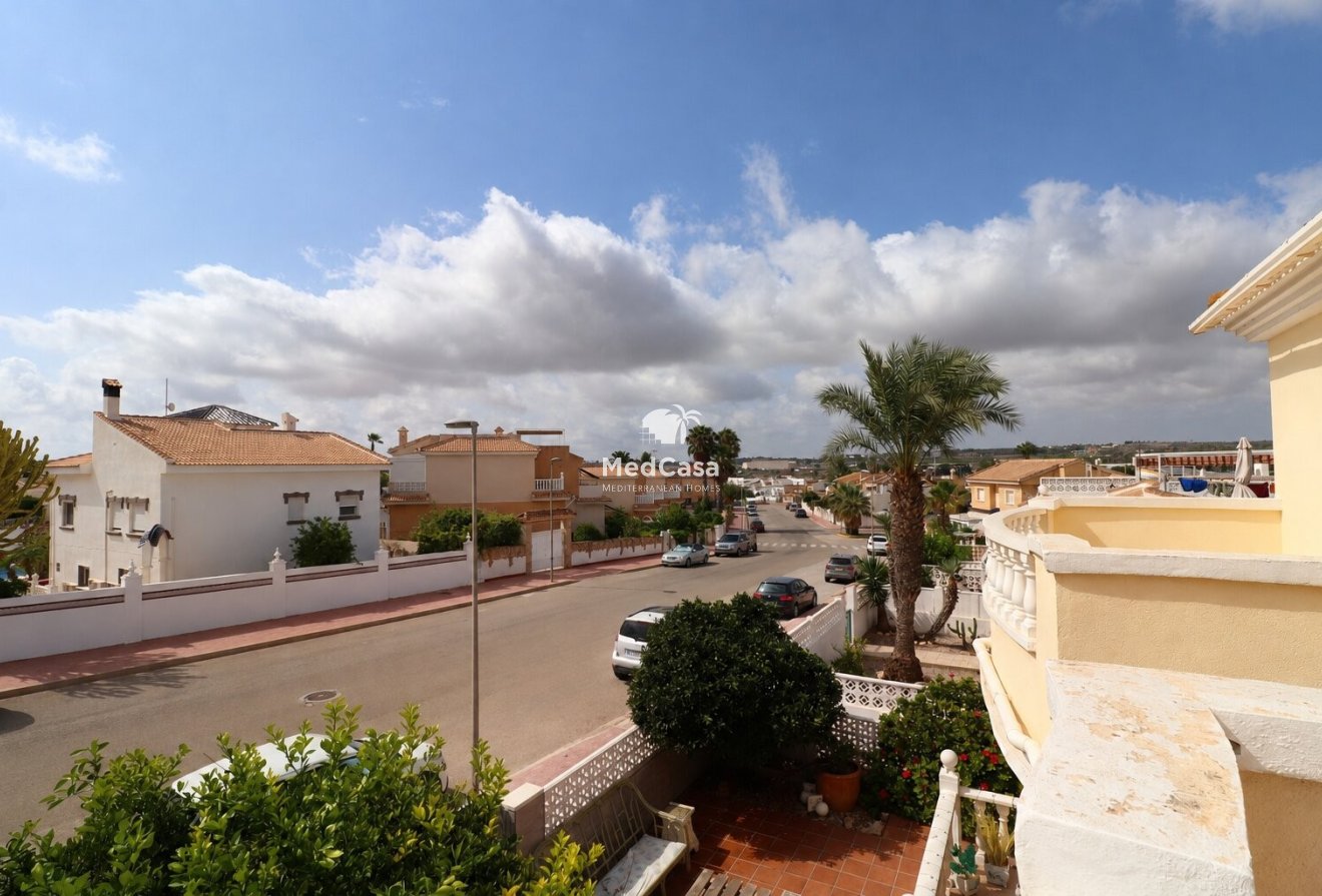 Resale - Townhouse -
Benijofar - Monte Azul