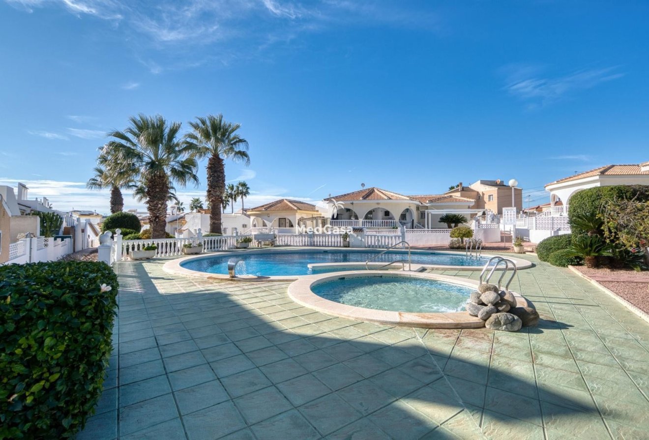 Resale - Townhouse -
Benijofar - Monte Azul