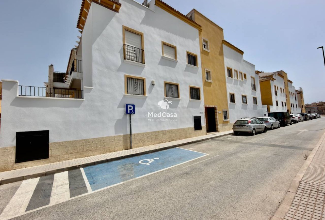 Resale - Apartment -
Catral