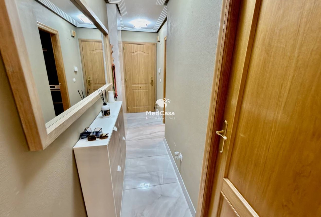 Resale - Apartment -
Catral