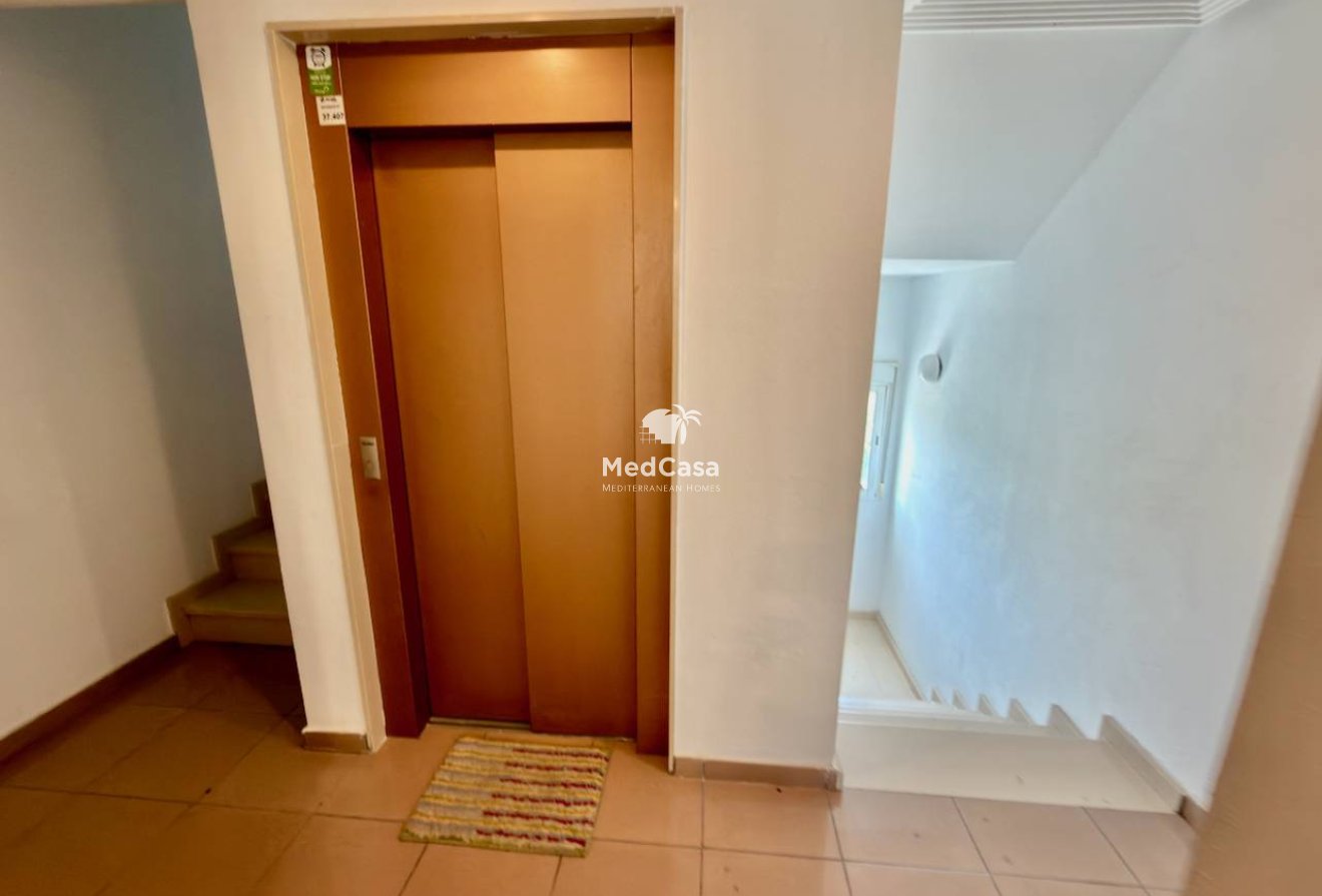 Resale - Apartment -
Catral