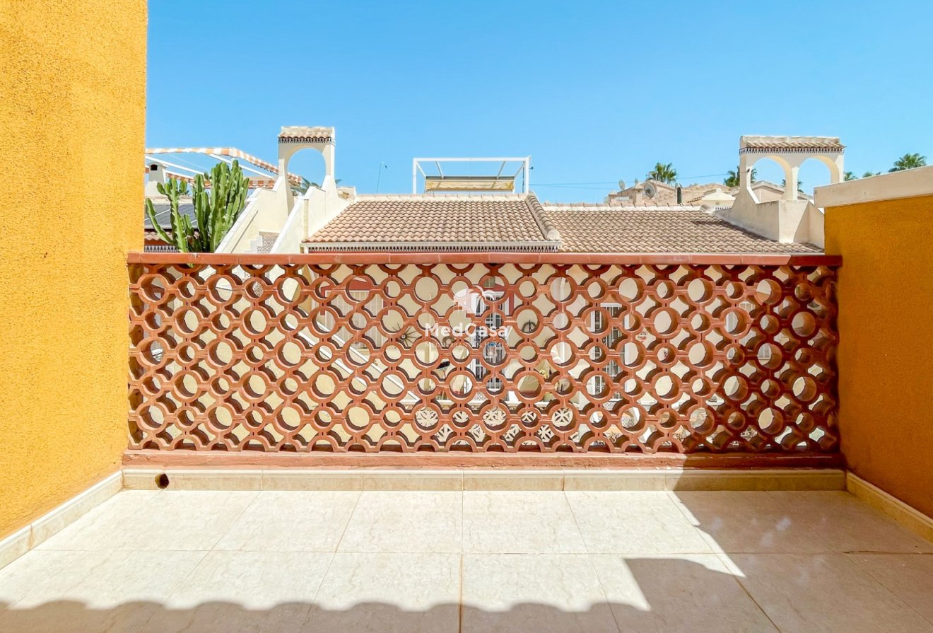Resale - Townhouse -
Ciudad Quesada - Doña Pepa