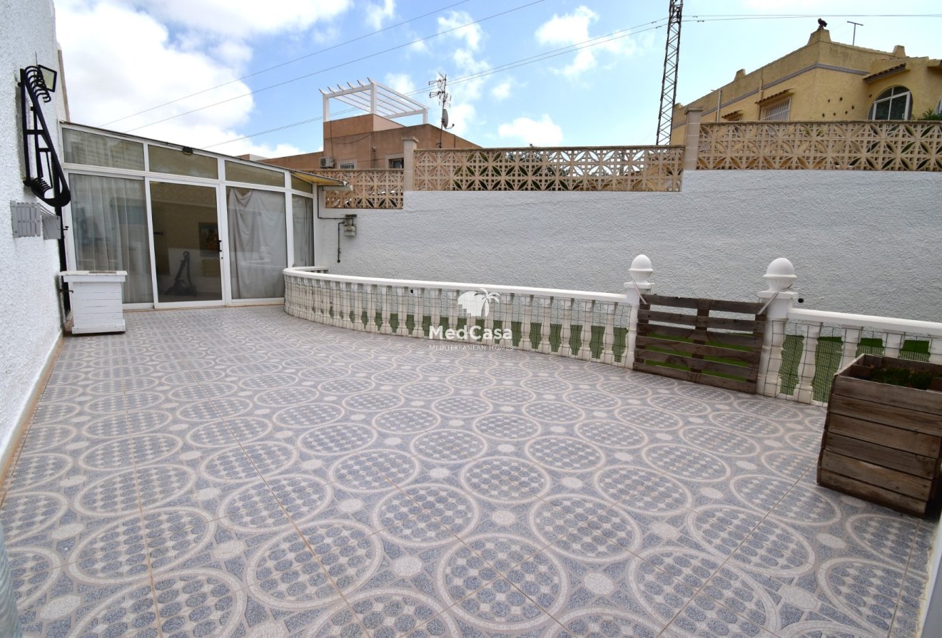 Resale - Townhouse -
Orihuela Costa - Villamartín