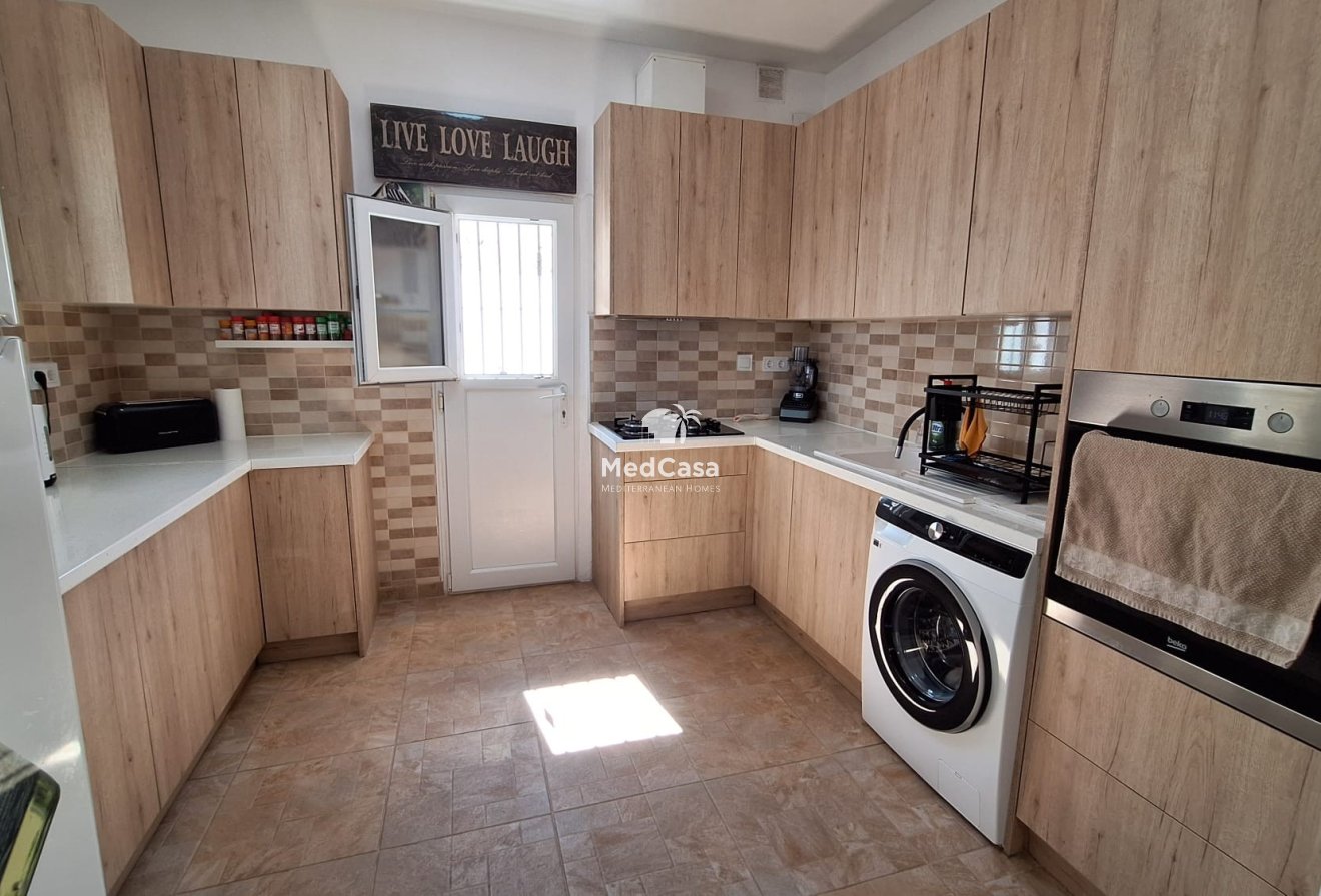 Resale - Townhouse -
Orihuela Costa - Villamartín