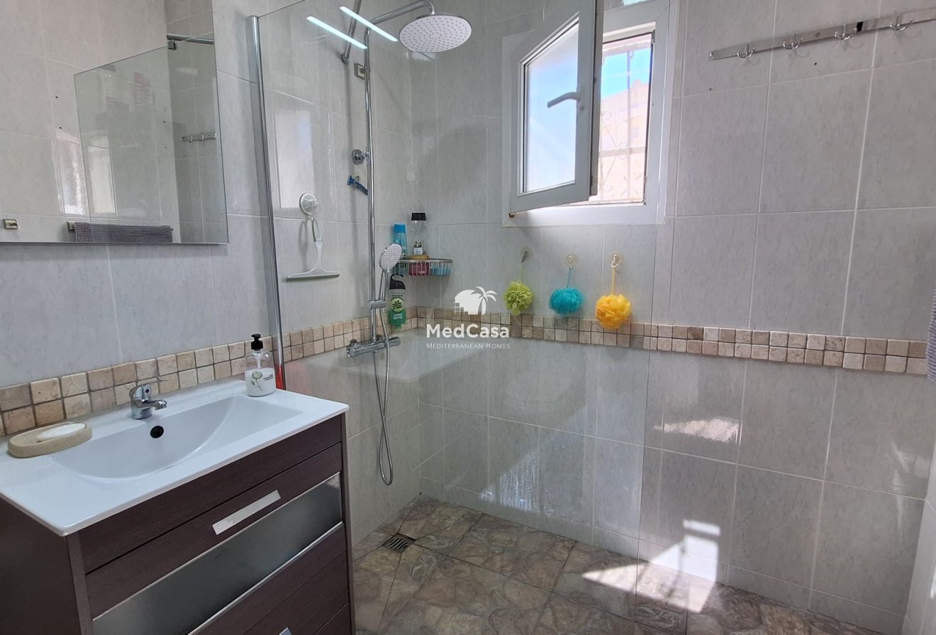Resale - Townhouse -
Orihuela Costa - Villamartín