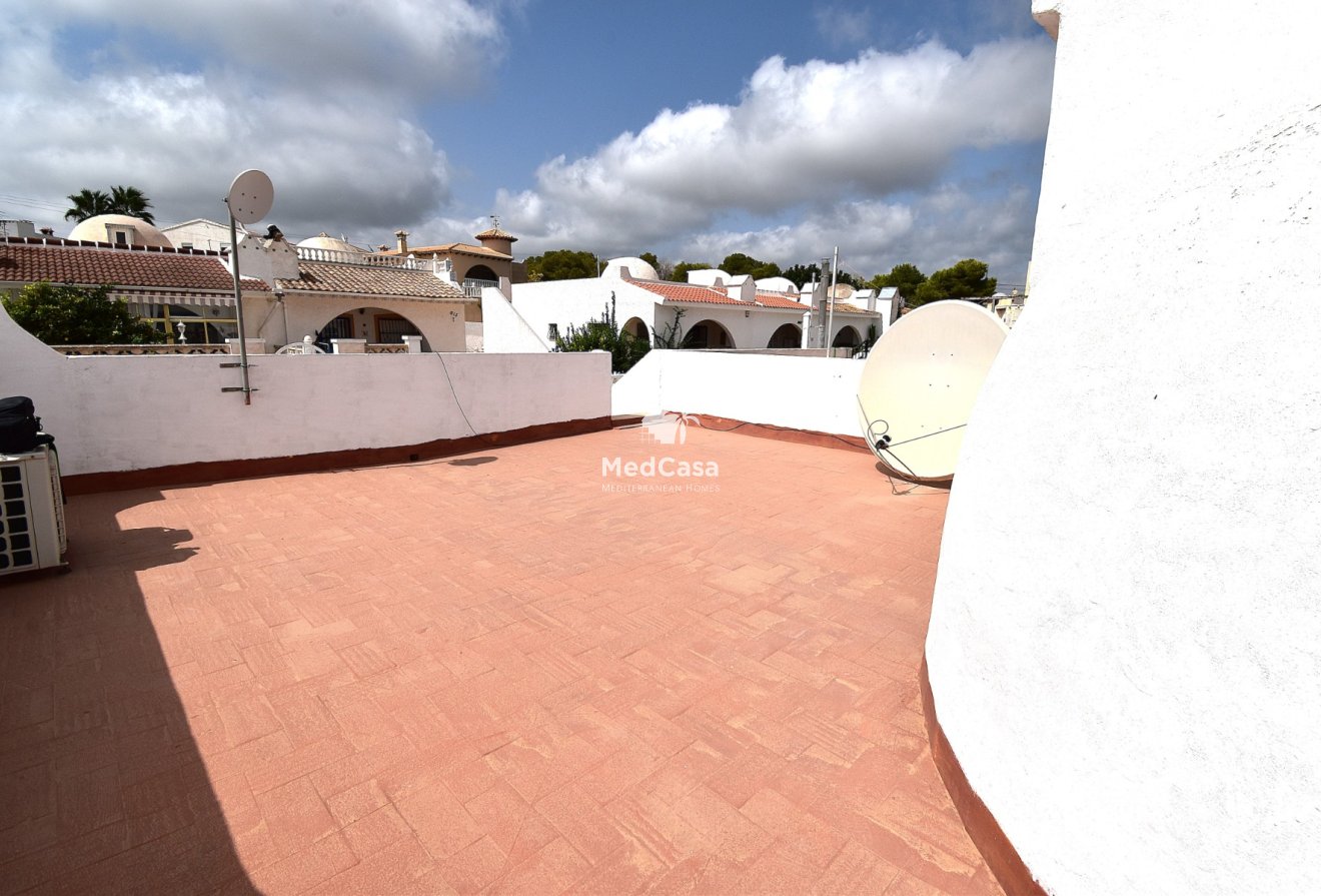 Resale - Townhouse -
Orihuela Costa - Villamartín