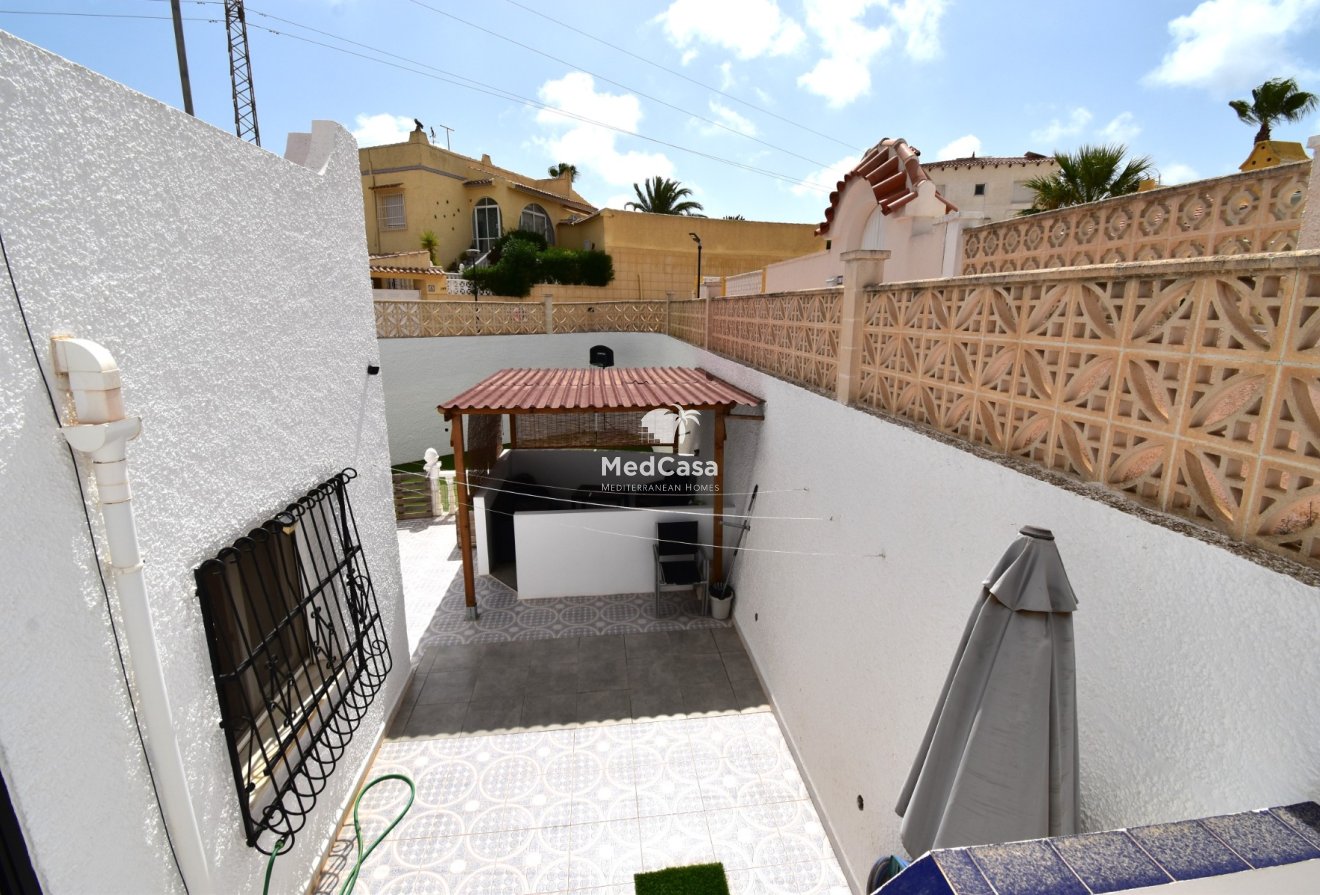 Resale - Townhouse -
Orihuela Costa - Villamartín