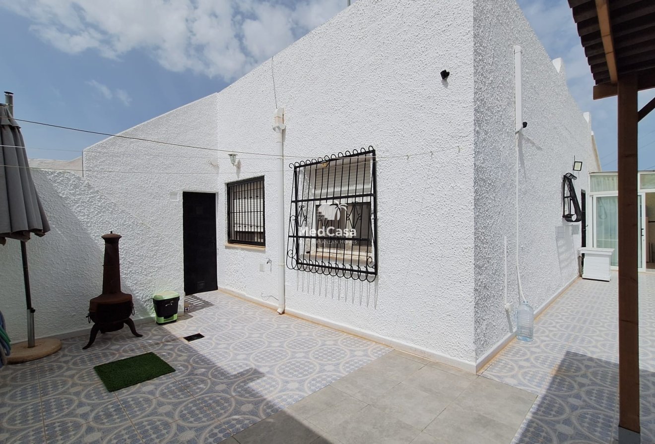 Resale - Townhouse -
Orihuela Costa - Villamartín