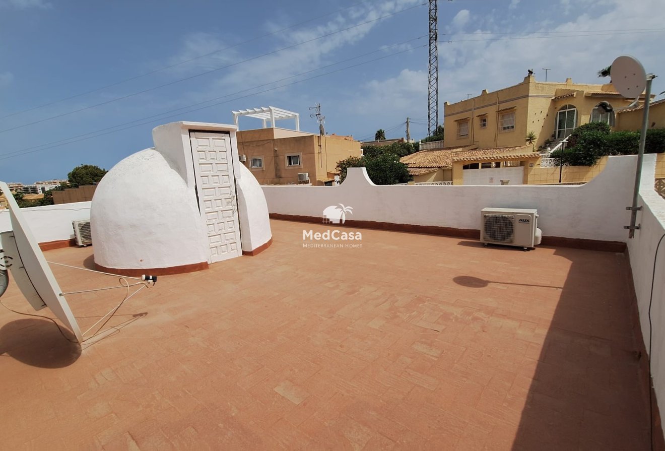Resale - Townhouse -
Orihuela Costa - Villamartín