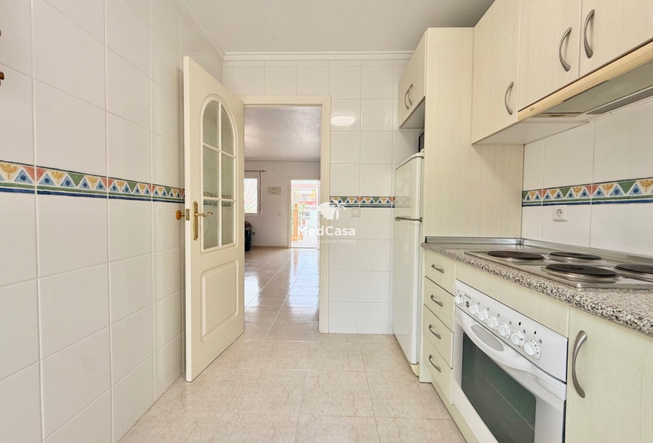Resale - Townhouse -
Ciudad Quesada - Doña Pepa