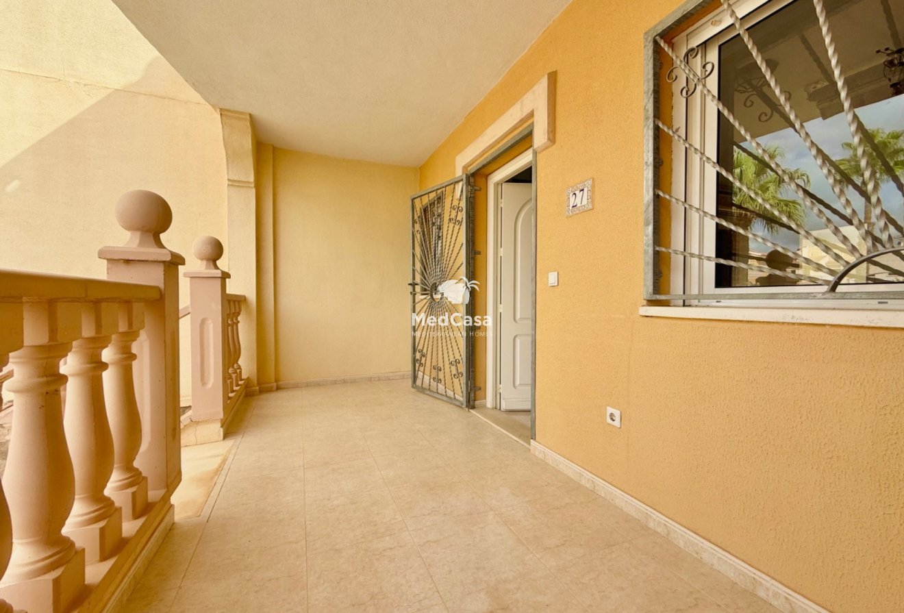 Resale - Townhouse -
Ciudad Quesada - Doña Pepa