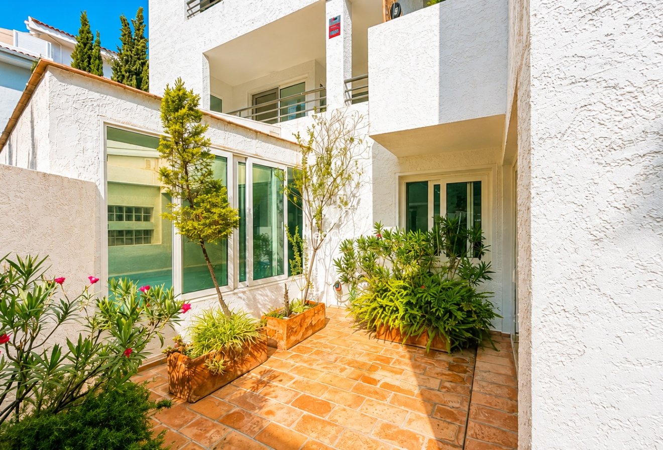 Segunda mano - Adosado -
Altea