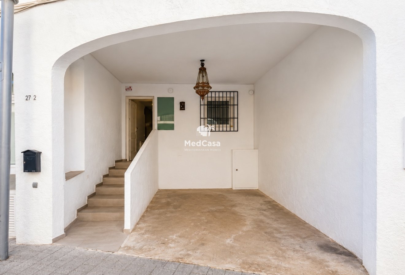 Segunda mano - Adosado -
Altea