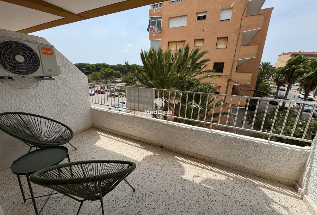 Resale - Apartment -
Guardamar del Segura - Pinomar