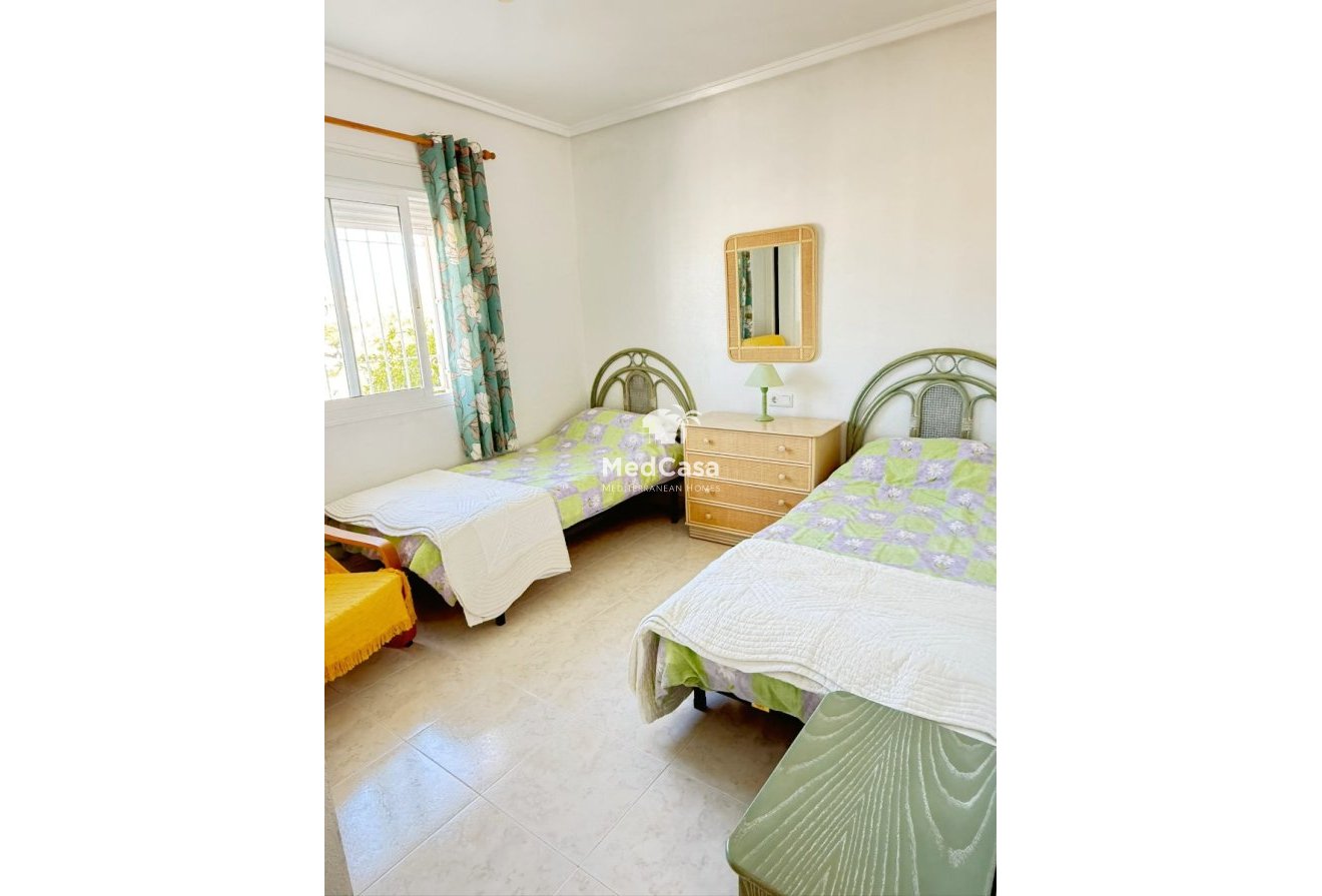 Resale - Townhouse -
Ciudad Quesada - La Fiesta