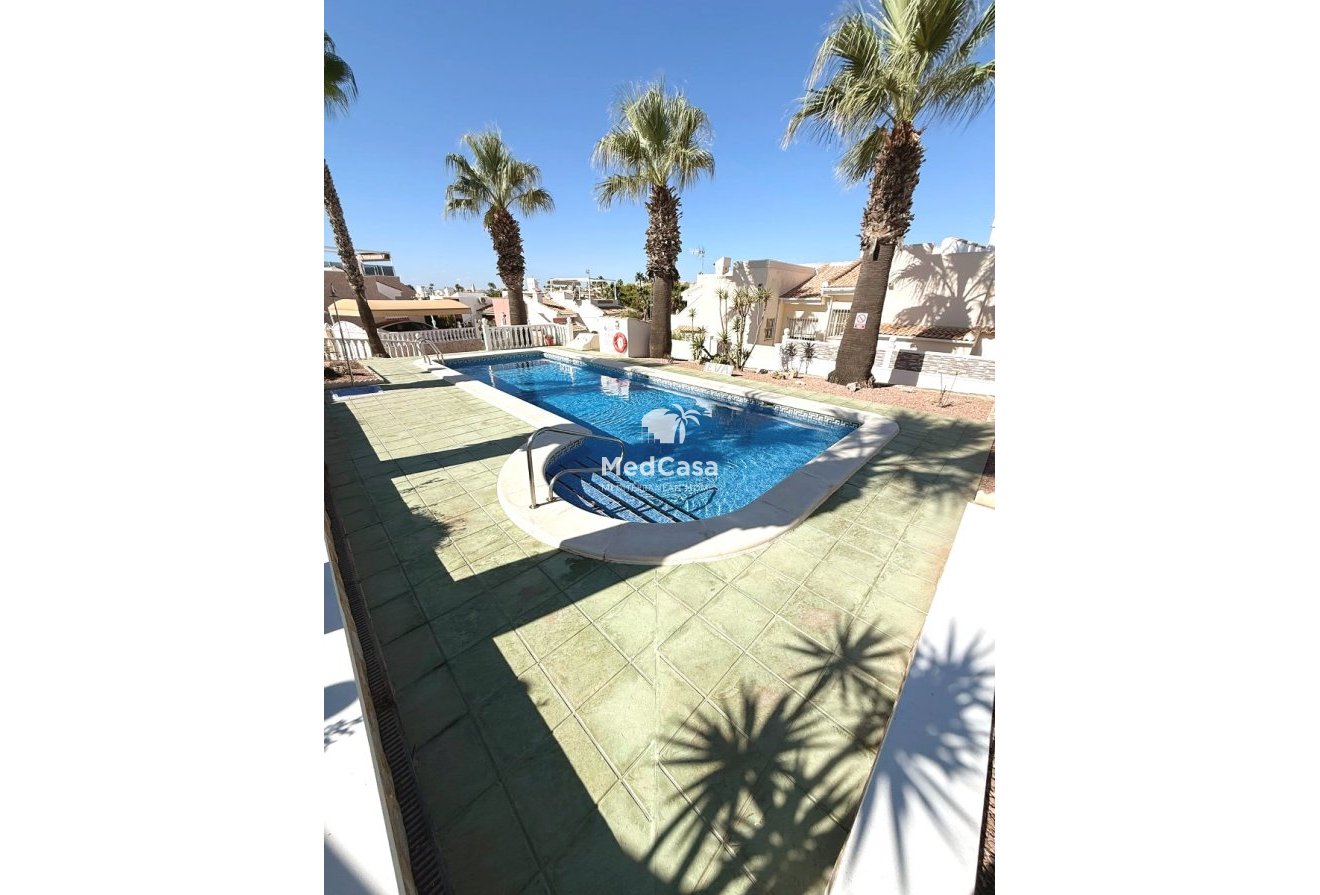 Resale - Townhouse -
Ciudad Quesada - La Fiesta