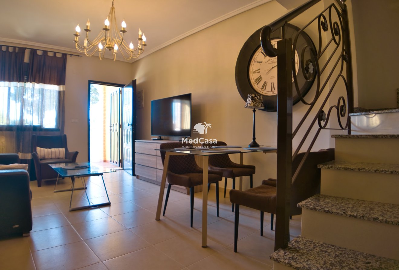 Resale - Townhouse -
Ciudad Quesada - Doña Pepa