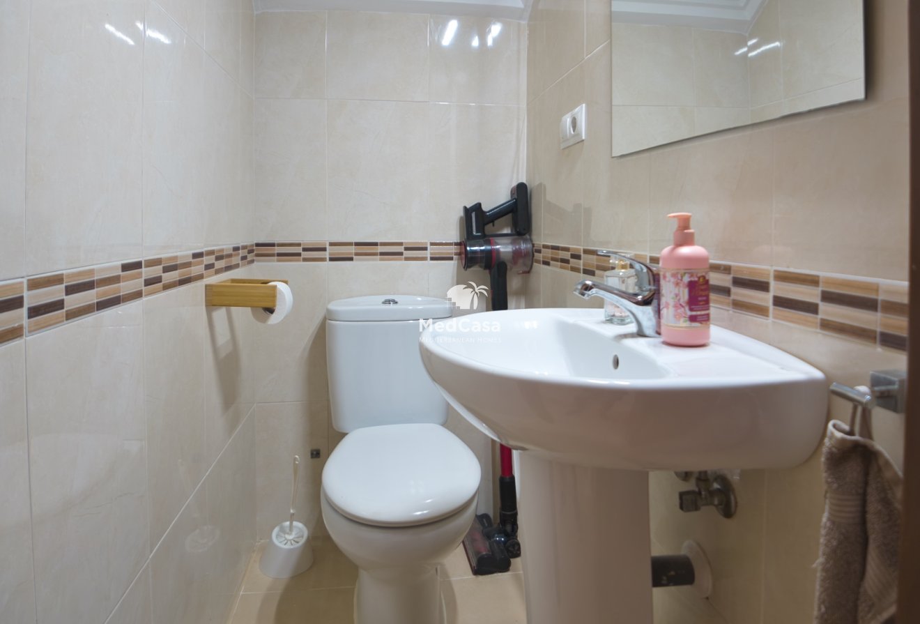 Resale - Townhouse -
Ciudad Quesada - Doña Pepa