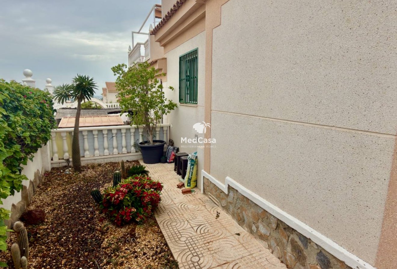 Segunda mano - Villa -
Ciudad Quesada - Rojales