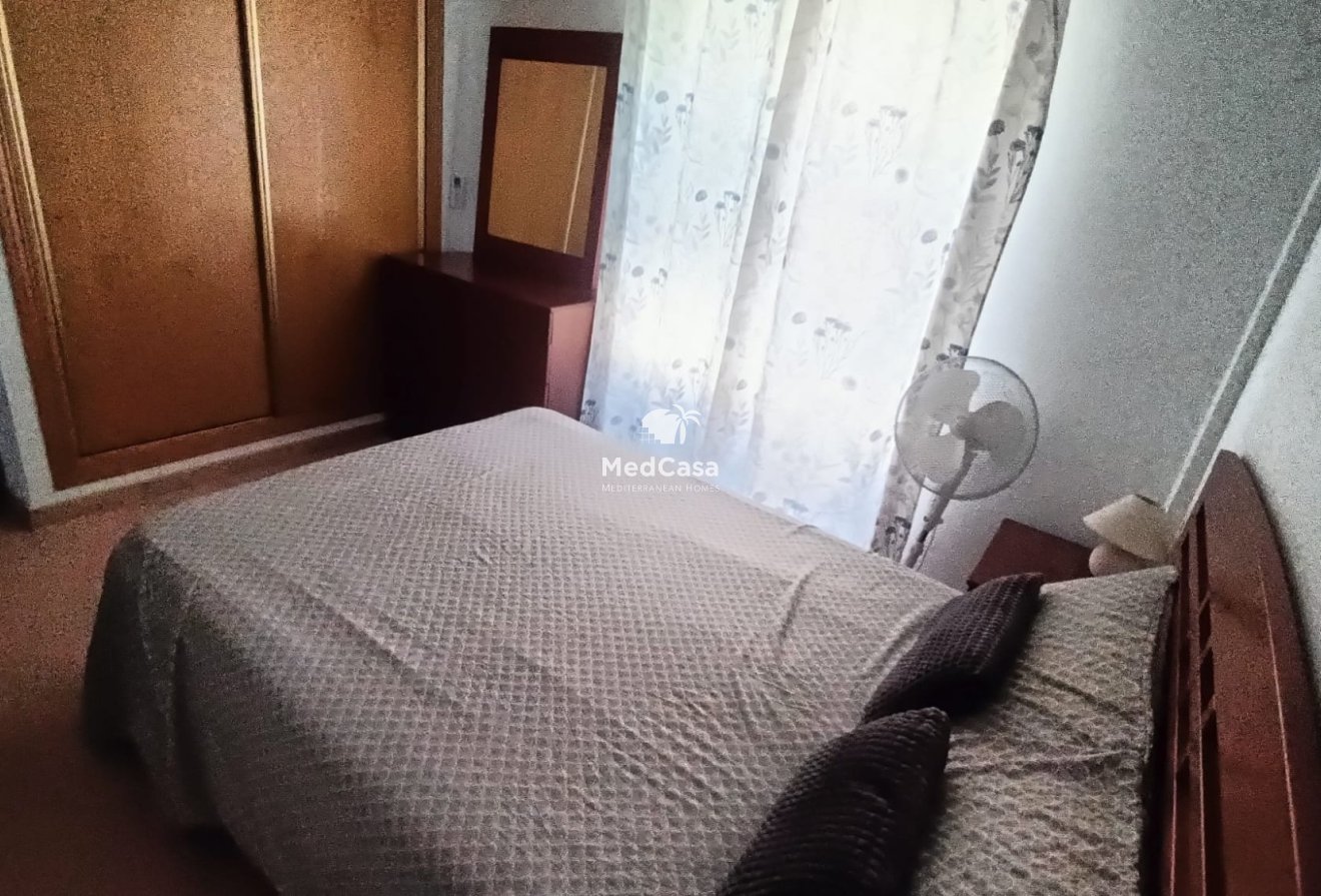 Resale - Townhouse -
Guardamar del Segura - Urbanizaciones
