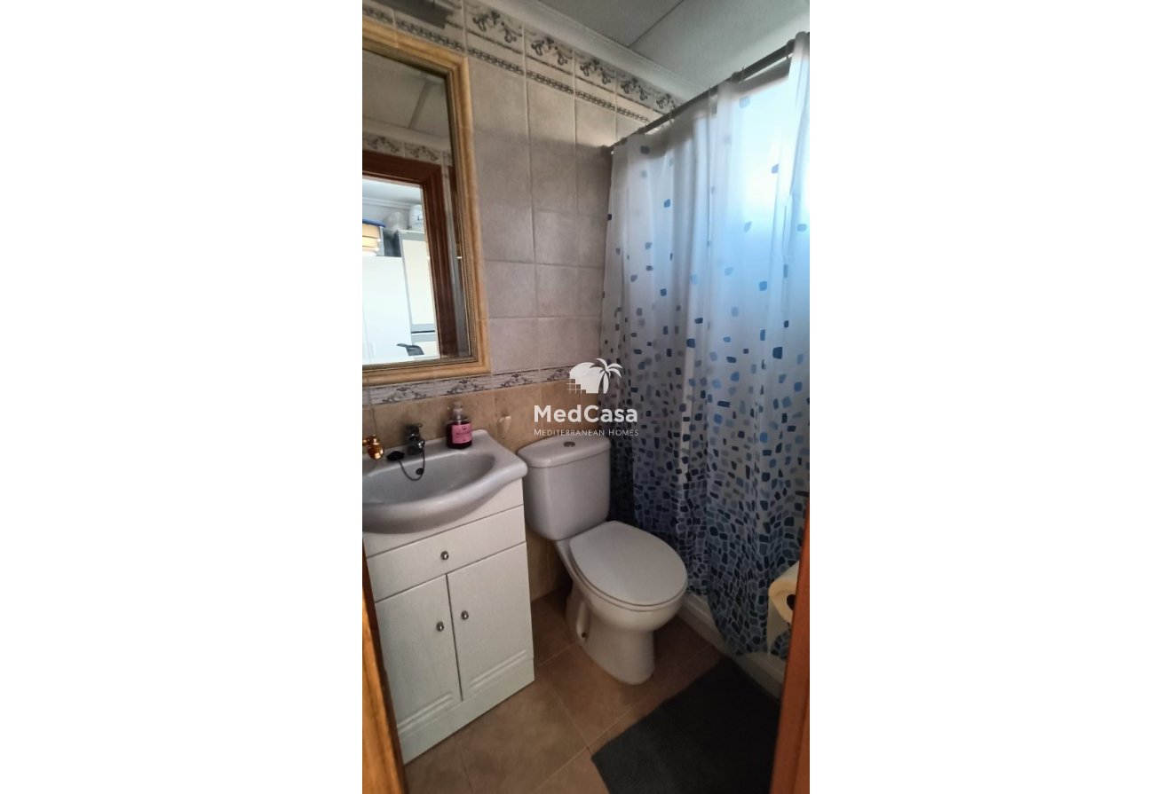 Resale - Townhouse -
Guardamar del Segura - Urbanizaciones