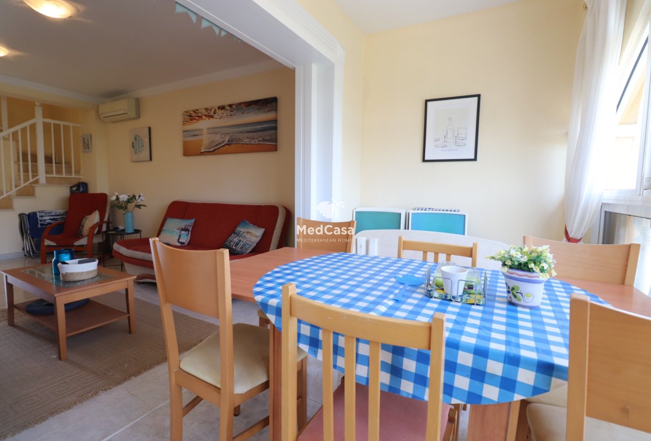 Resale - Townhouse -
Benijofar