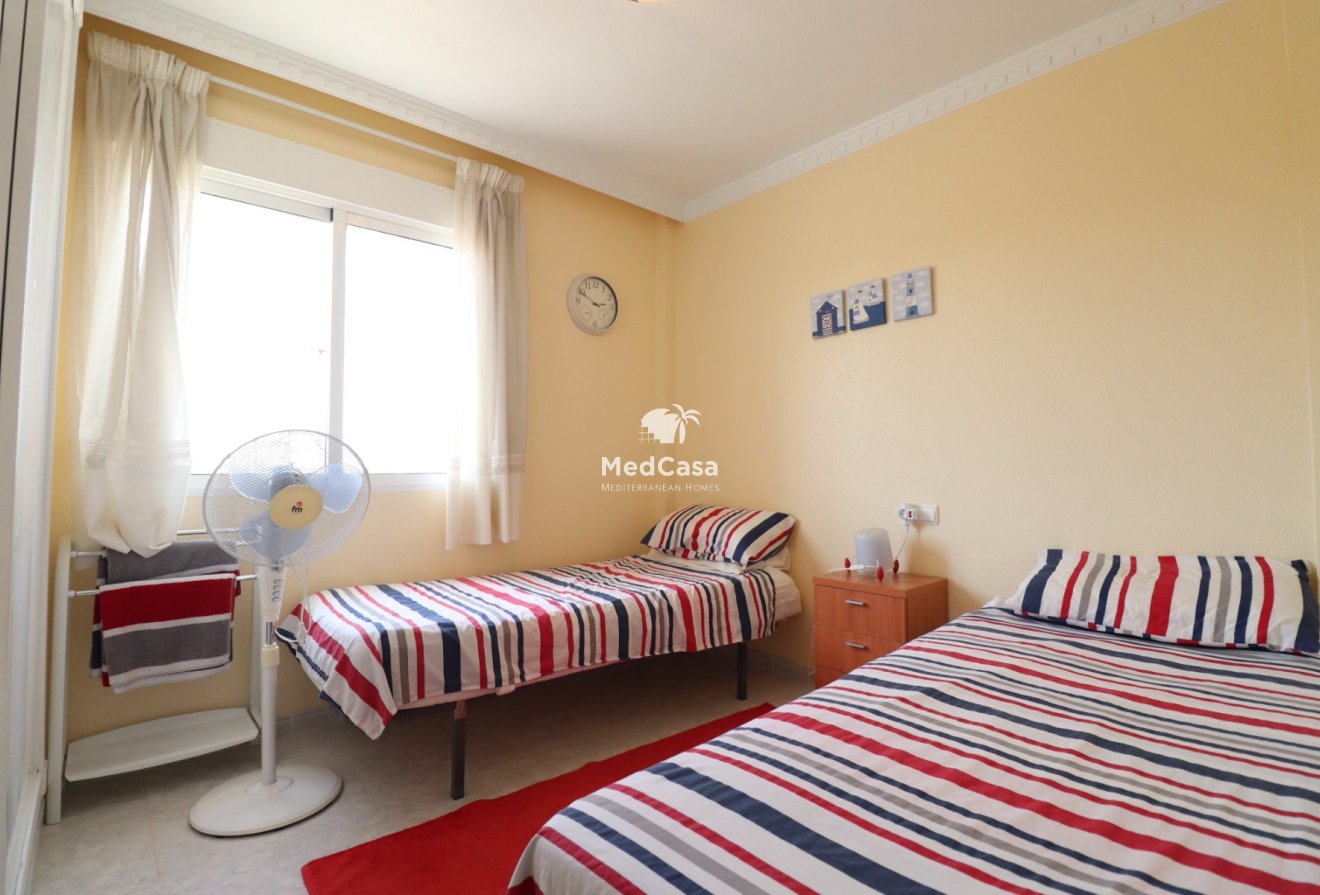 Resale - Townhouse -
Benijofar