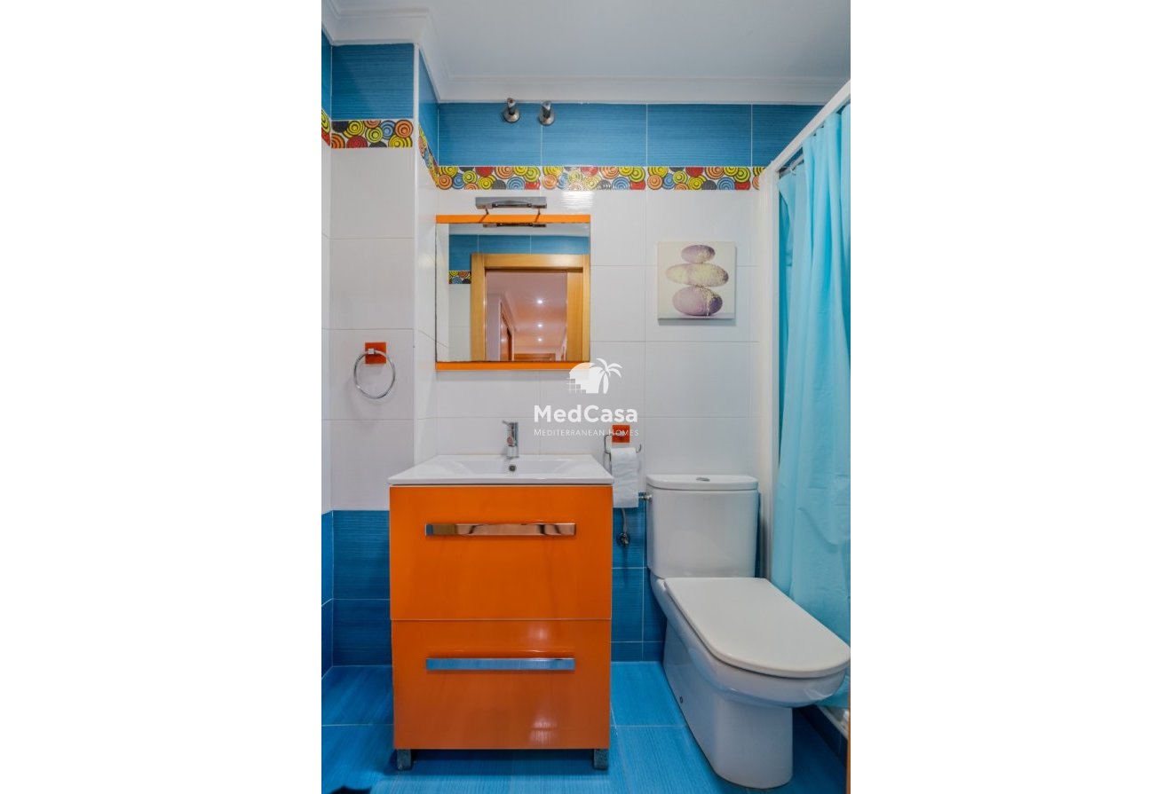 Segunda mano - Apartamento -
Guardamar del Segura