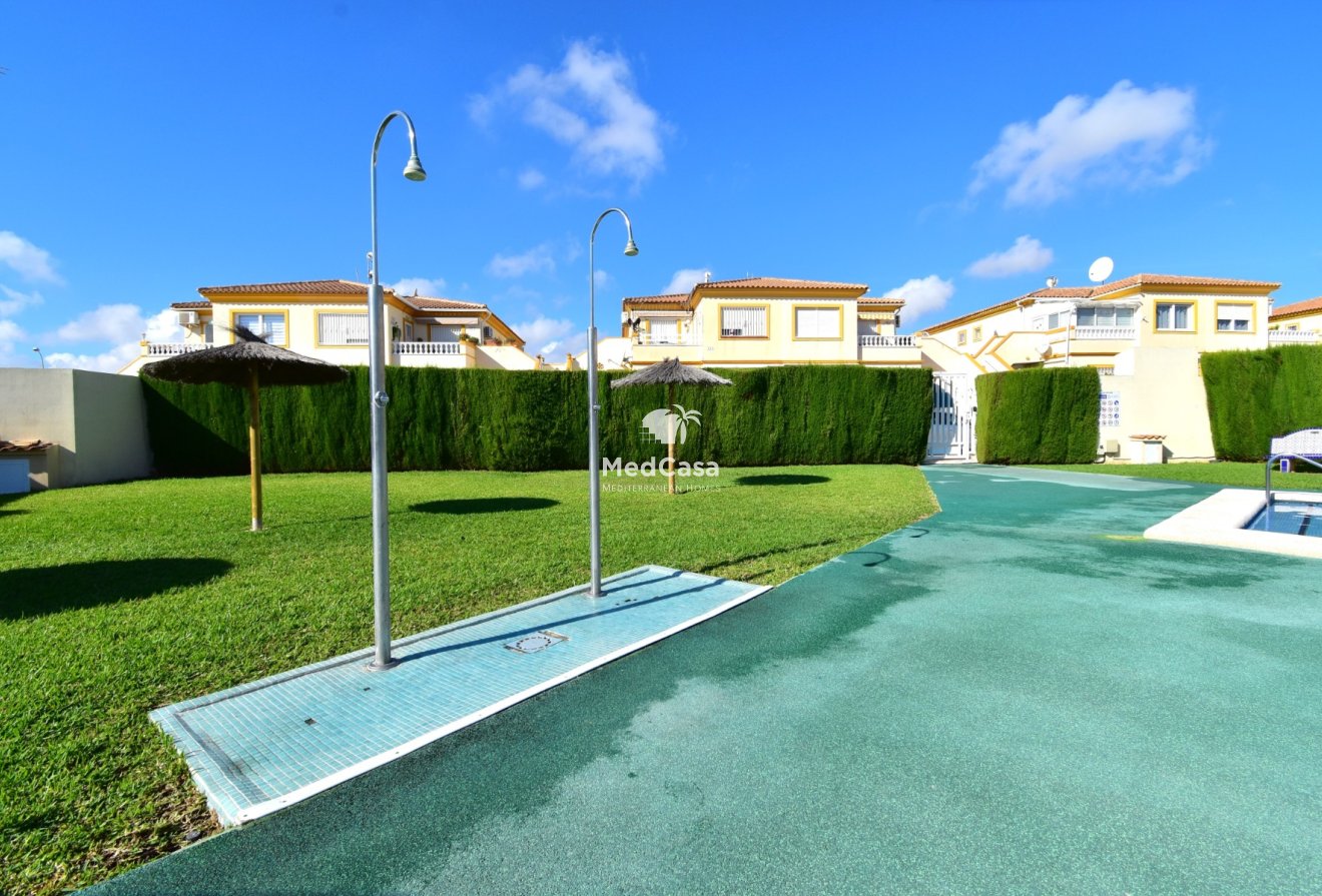 Resale - Apartment -
Orihuela Costa - Playa Flamenca