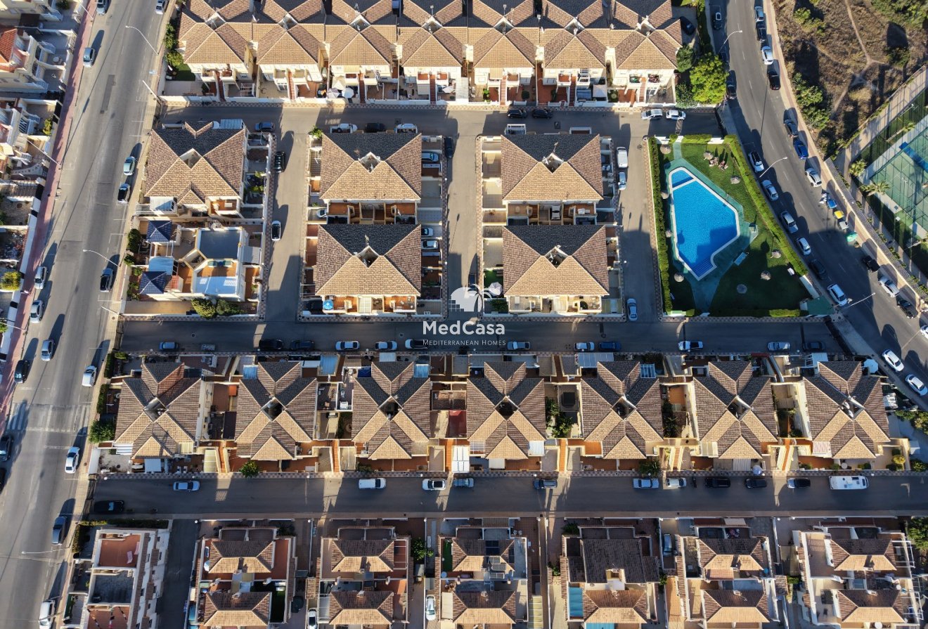 Resale - Apartment -
Orihuela Costa - Playa Flamenca