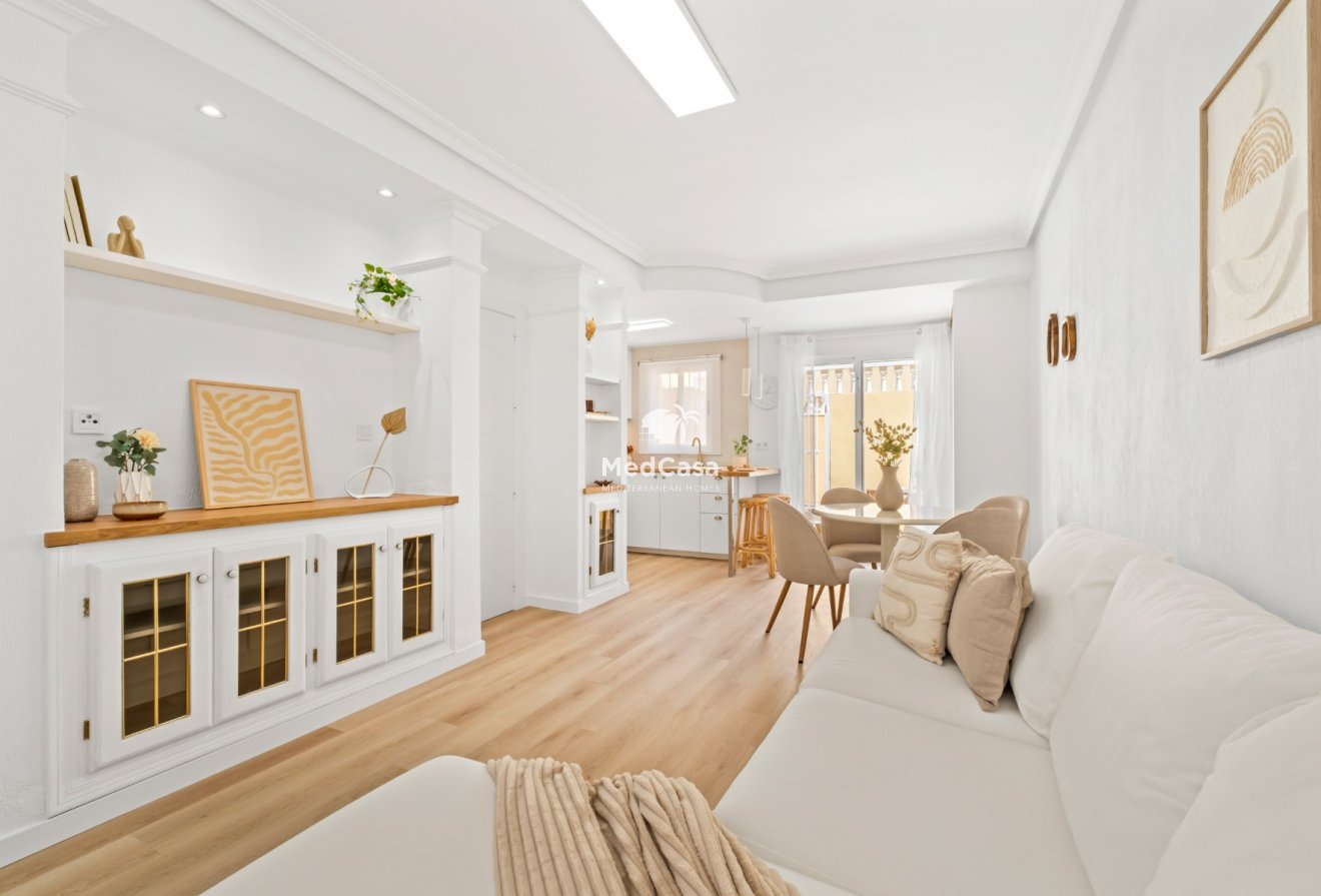 Resale - Townhouse -
Orihuela Costa - Las Filipinas