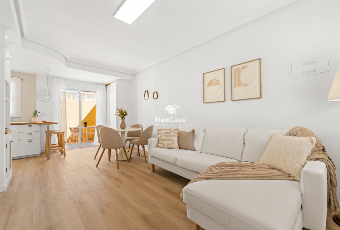 Resale - Townhouse -
Orihuela Costa - Las Filipinas