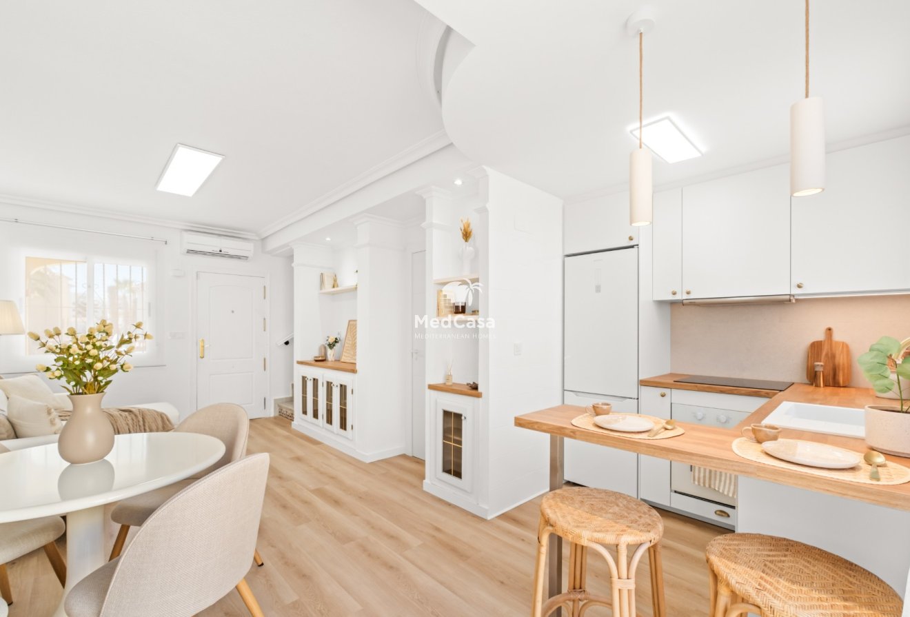 Resale - Townhouse -
Orihuela Costa - Las Filipinas