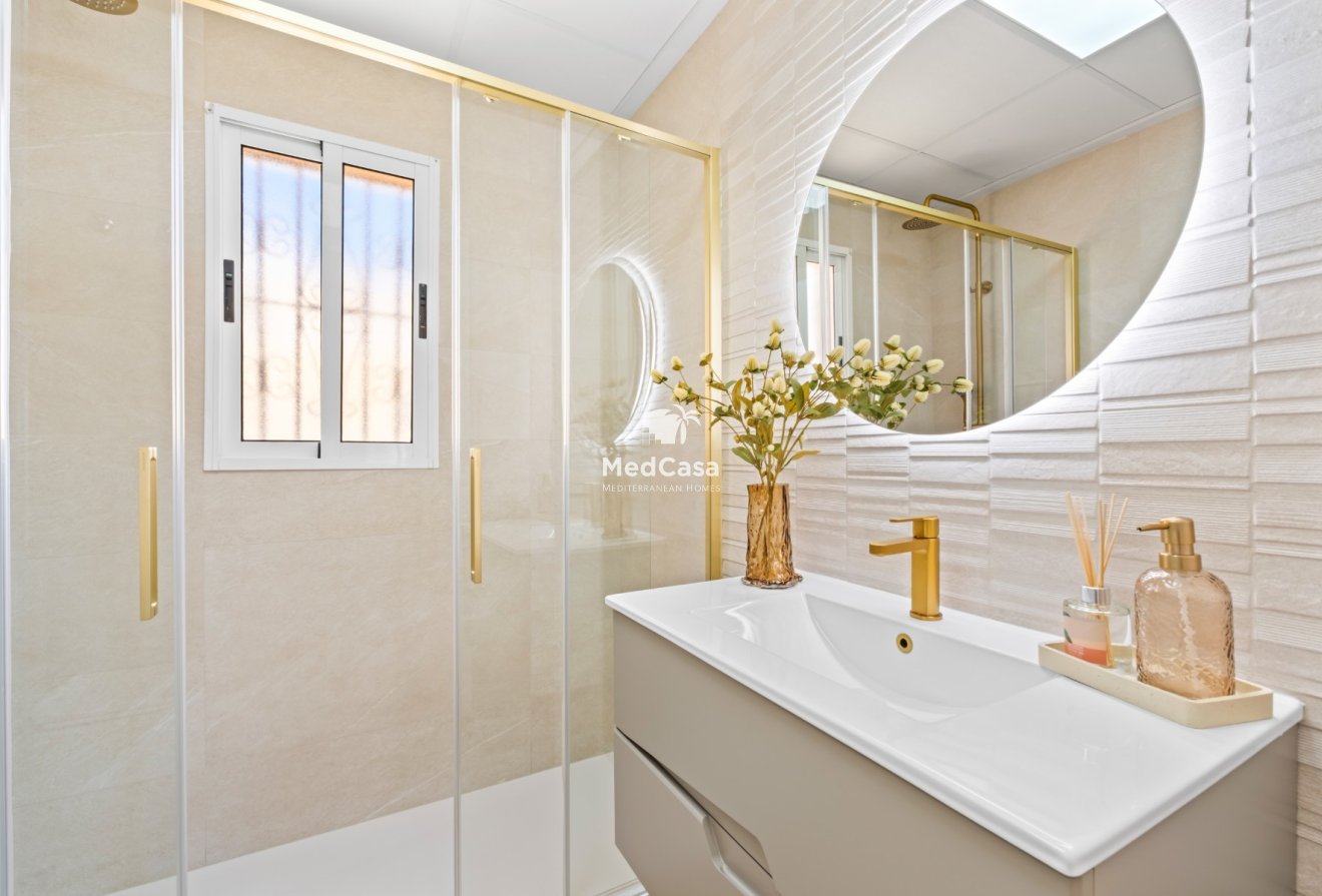 Resale - Townhouse -
Orihuela Costa - Las Filipinas