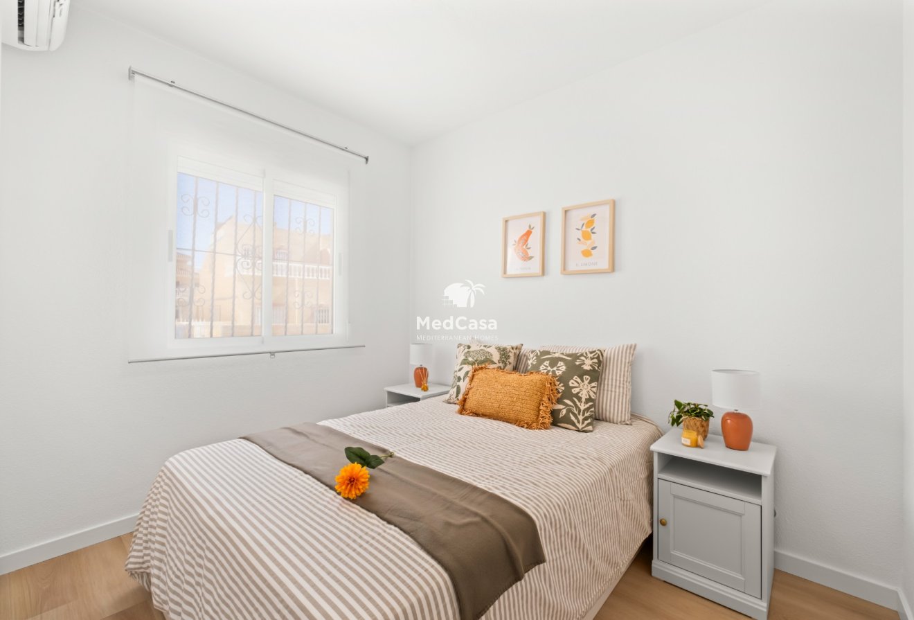 Resale - Townhouse -
Orihuela Costa - Las Filipinas